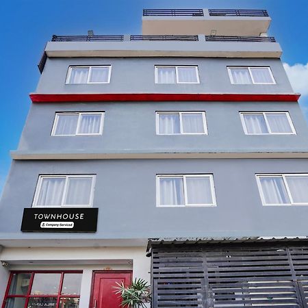 Super Townhouse Gomti Nagar Sector 6 Near Ekana Stadium Лакнау Екстериор снимка