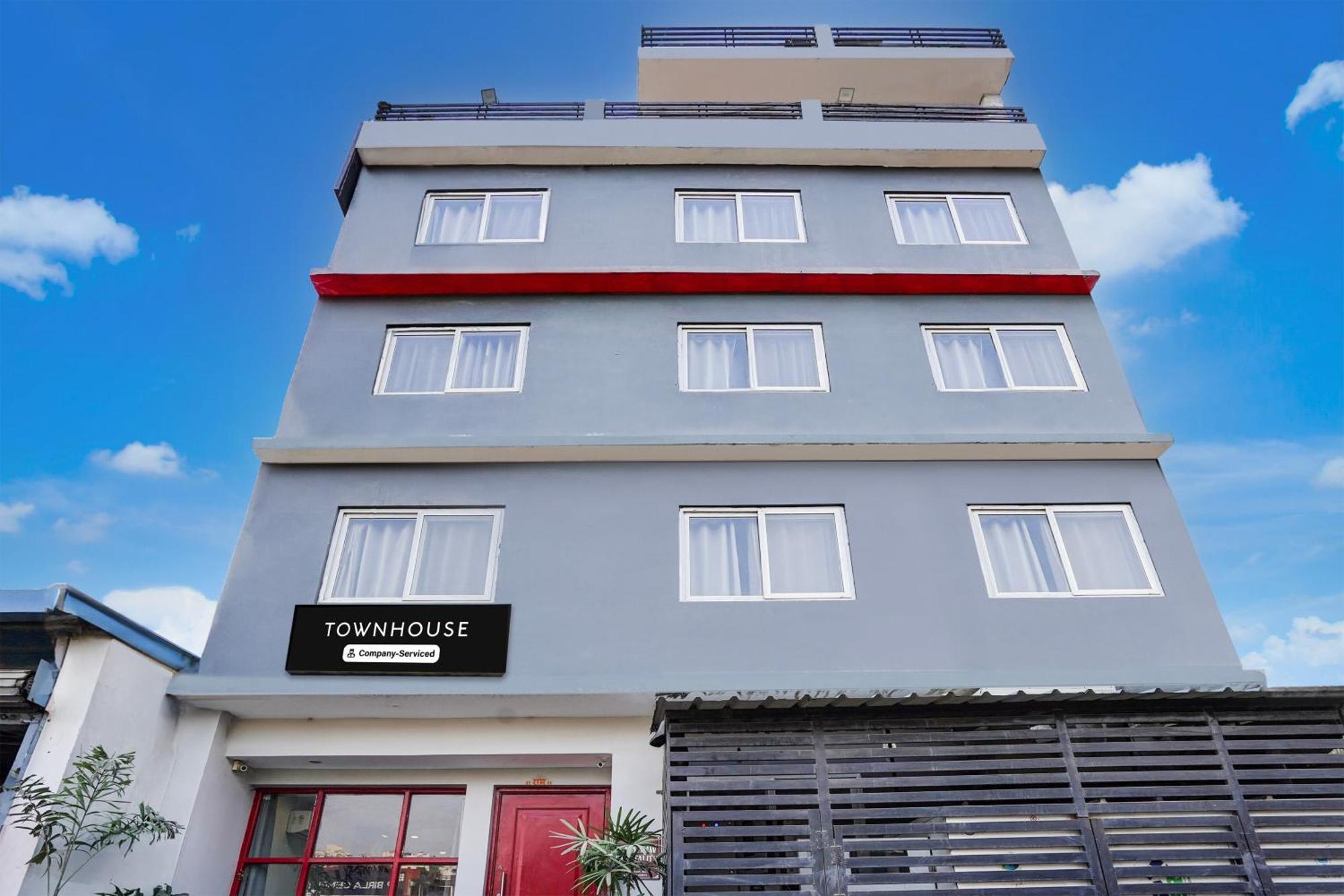Super Townhouse Gomti Nagar Sector 6 Near Ekana Stadium Лакнау Екстериор снимка