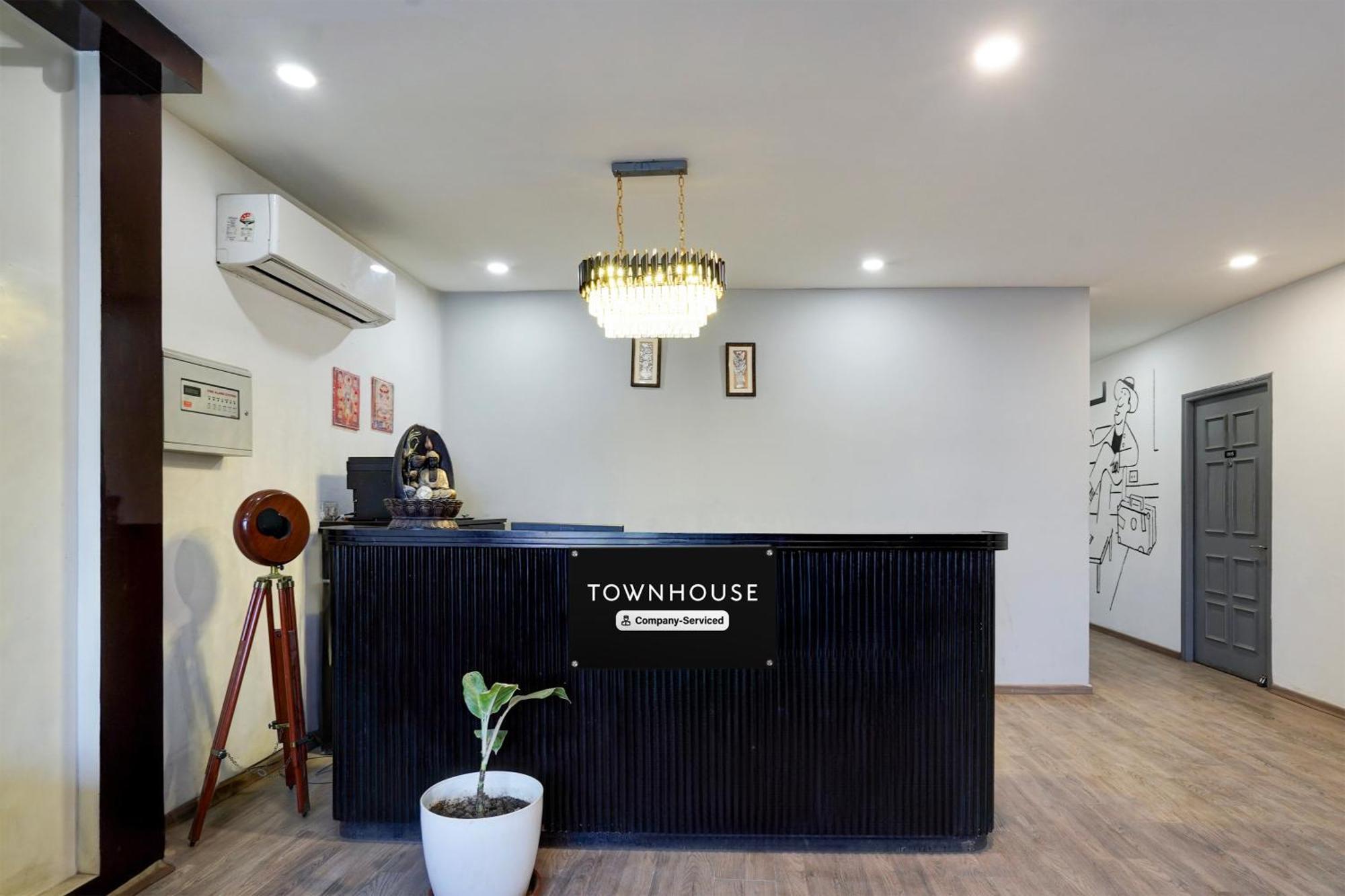 Super Townhouse Gomti Nagar Sector 6 Near Ekana Stadium Лакнау Екстериор снимка