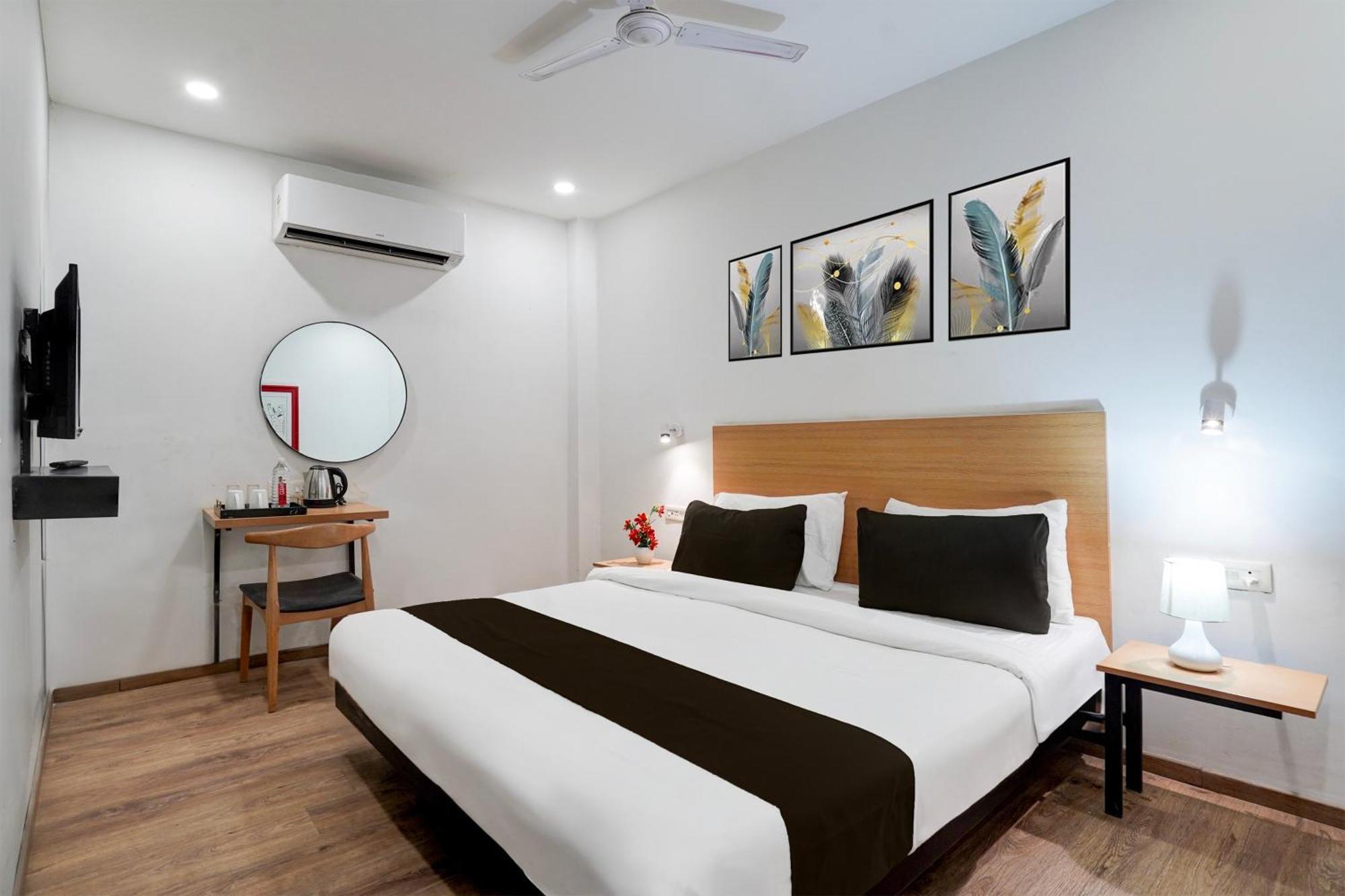 Super Townhouse Gomti Nagar Sector 6 Near Ekana Stadium Лакнау Екстериор снимка