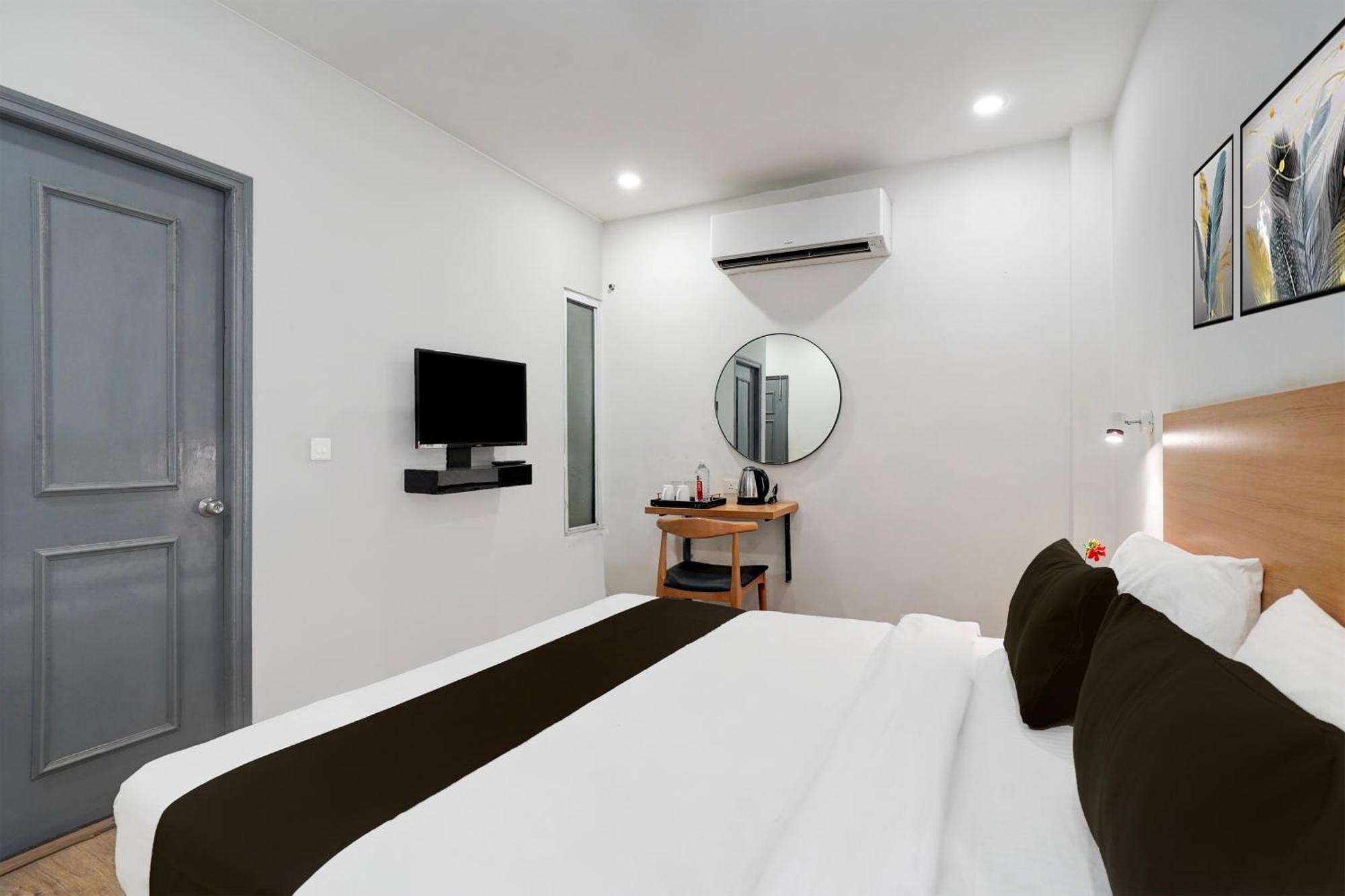 Super Townhouse Gomti Nagar Sector 6 Near Ekana Stadium Лакнау Екстериор снимка